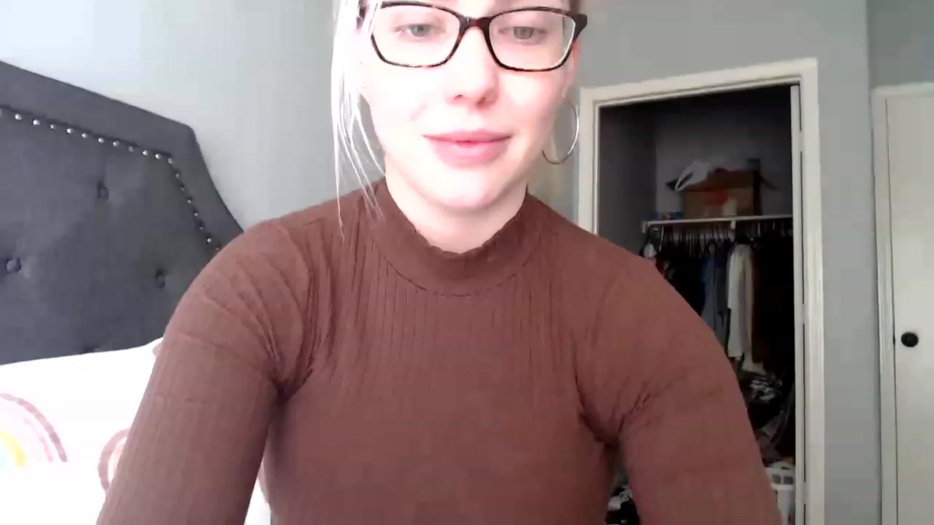 Gallery image thumbnail from AshleyMarina's myfreecams stream on, 03/07/2023, 17:59 image 4 of 20