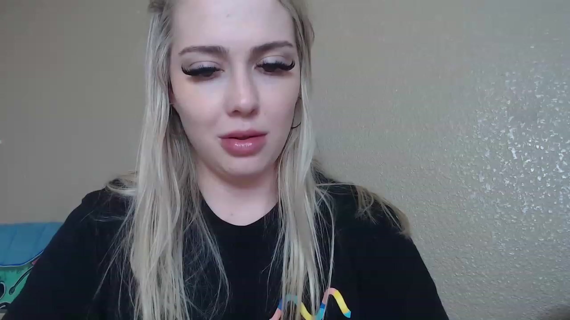 Gallery image thumbnail from AshleyMarina's myfreecams stream on, 03/23/2023, 23:49 image 15 of 20