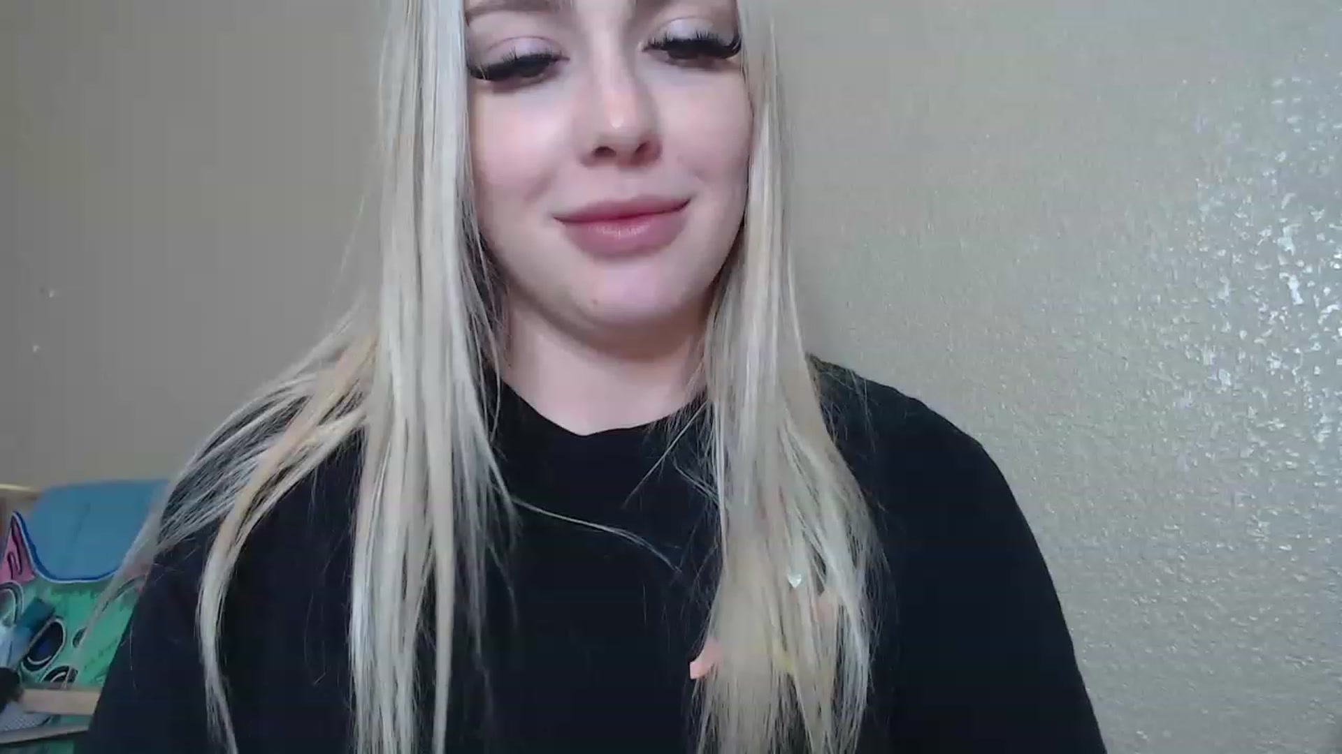 Gallery image thumbnail from AshleyMarina's myfreecams stream on, 03/24/2023, 02:13 image 2 of 20