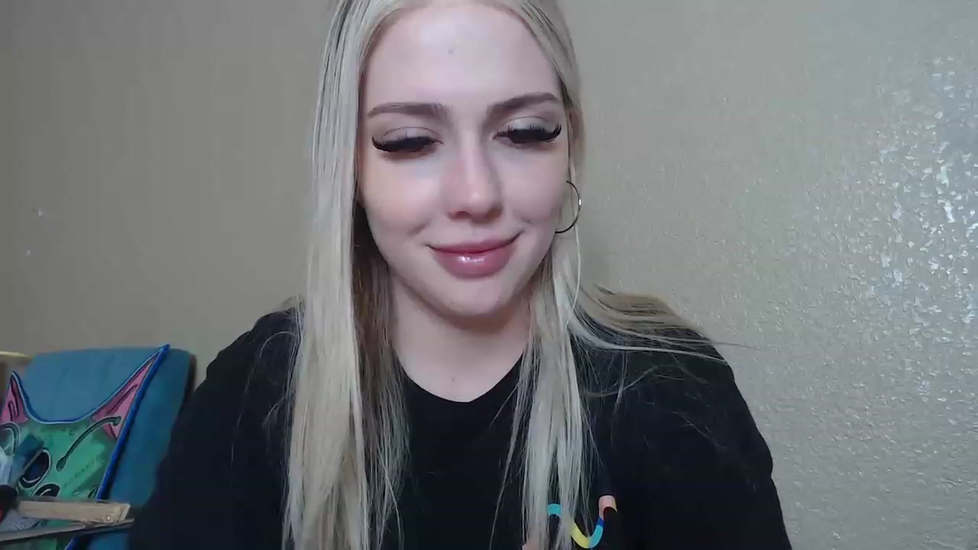 Gallery image thumbnail from AshleyMarina's myfreecams stream on, 03/24/2023, 02:13 image 16 of 20
