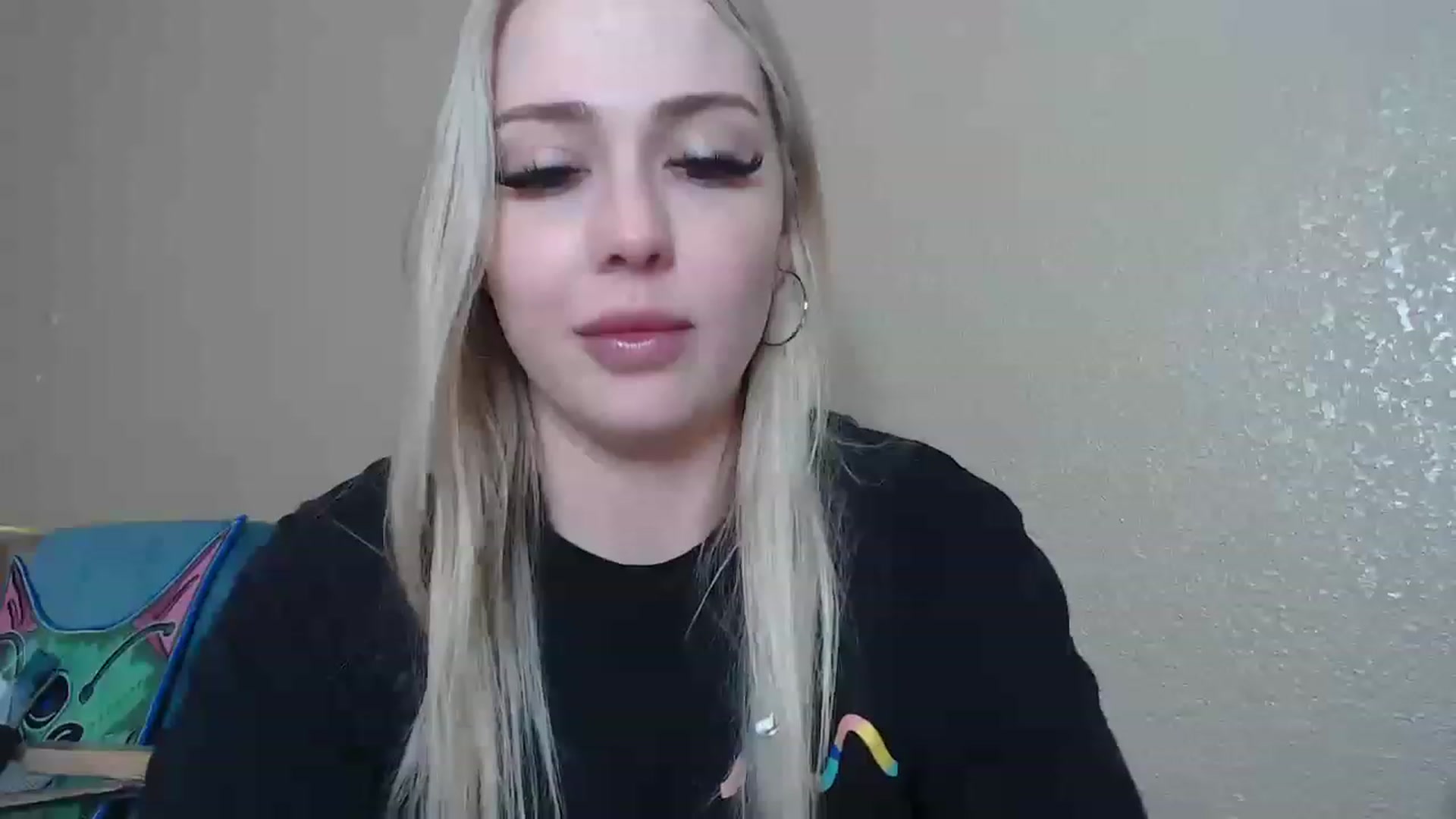 Gallery image thumbnail from AshleyMarina's myfreecams stream on, 03/24/2023, 02:13 image 6 of 20