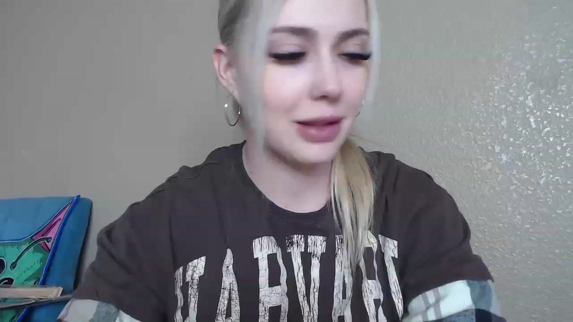Gallery image thumbnail from AshleyMarina's myfreecams stream on, 03/27/2023, 20:47 image 1 of 20