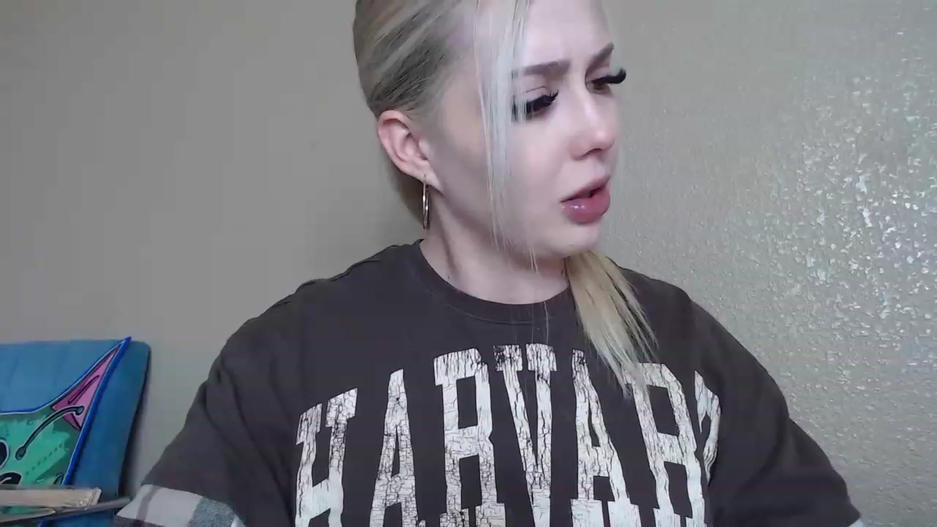 Gallery image thumbnail from AshleyMarina's myfreecams stream on, 03/27/2023, 20:47 image 3 of 20