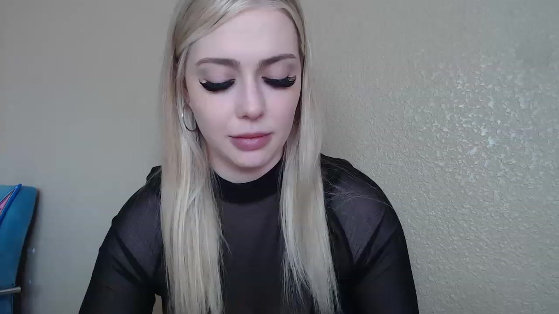 Gallery image thumbnail from AshleyMarina's myfreecams stream on, 03/31/2023, 18:43 image 19 of 20