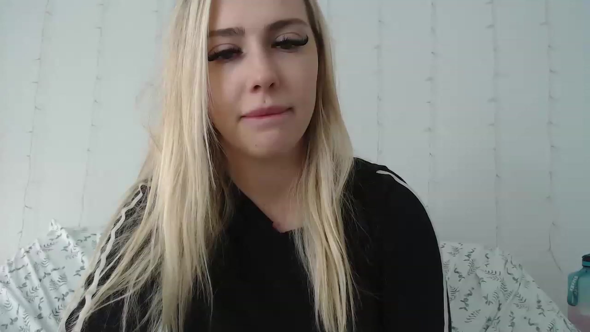 Gallery image thumbnail from AshleyMarina's myfreecams stream on, 05/09/2023, 16:55 image 5 of 20