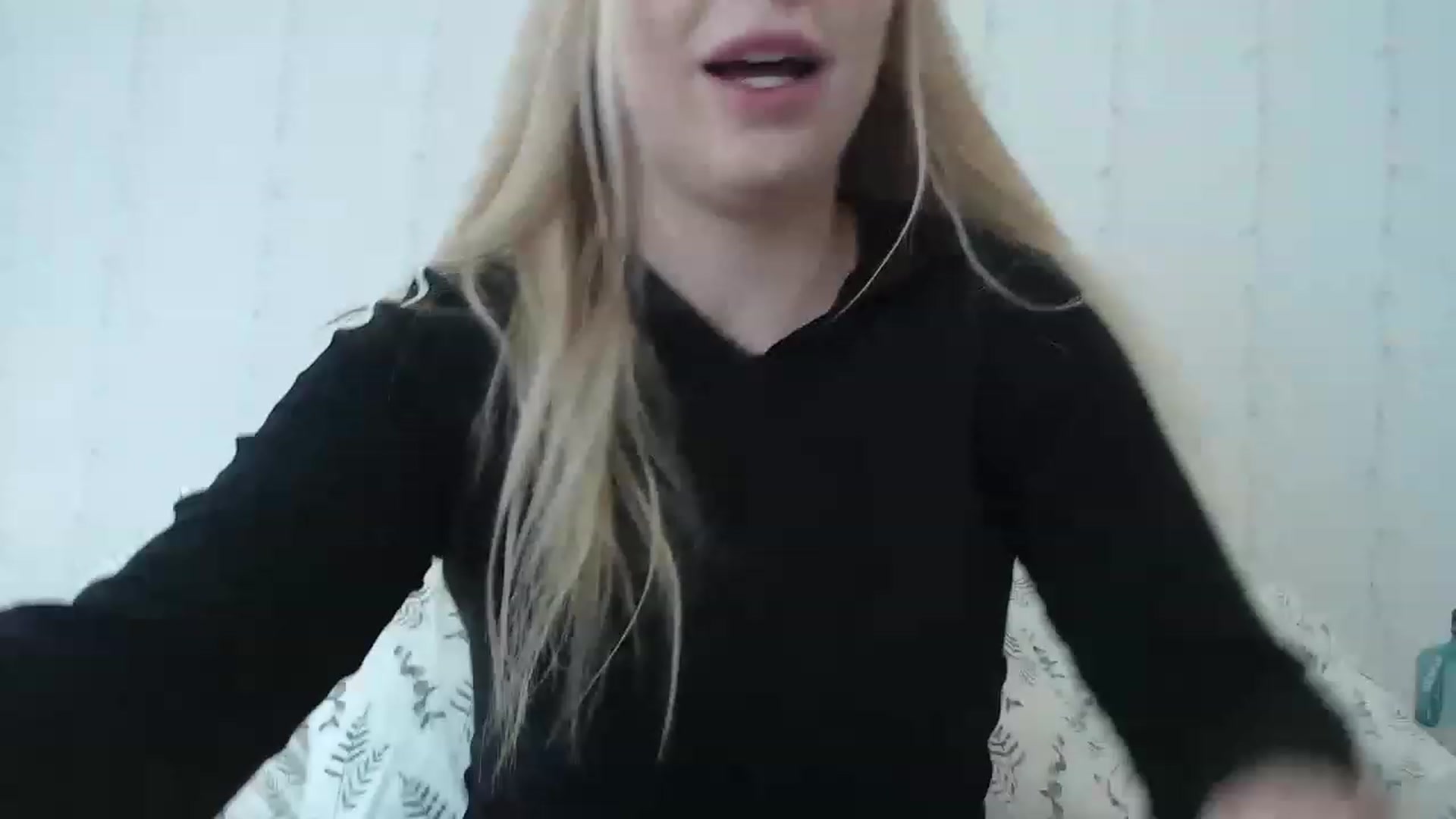 Gallery image thumbnail from AshleyMarina's myfreecams stream on, 05/09/2023, 16:55 image 13 of 20