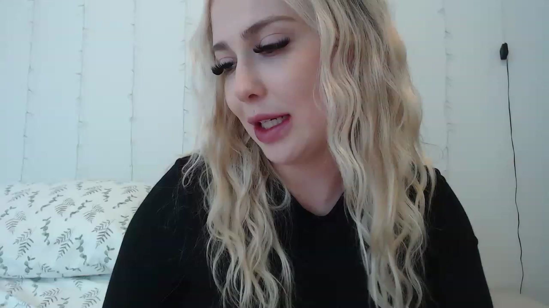 Gallery image thumbnail from AshleyMarina's myfreecams stream on, 05/22/2023, 22:53 image 9 of 20
