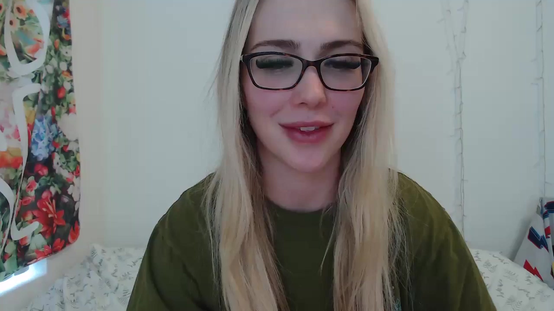 Gallery image thumbnail from AshleyMarina's myfreecams stream on, 03/05/2024, 01:09 image 15 of 20