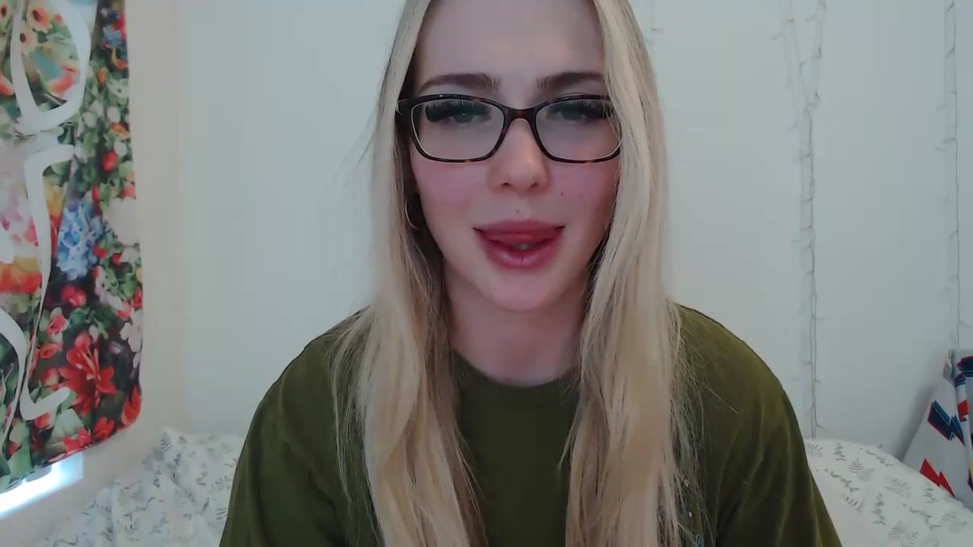 Gallery image thumbnail from AshleyMarina's myfreecams stream on, 03/05/2024, 01:09 image 14 of 20