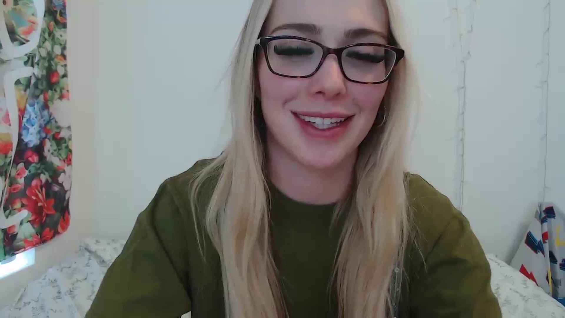 Gallery image thumbnail from AshleyMarina's myfreecams stream on, 03/05/2024, 01:09 image 5 of 20