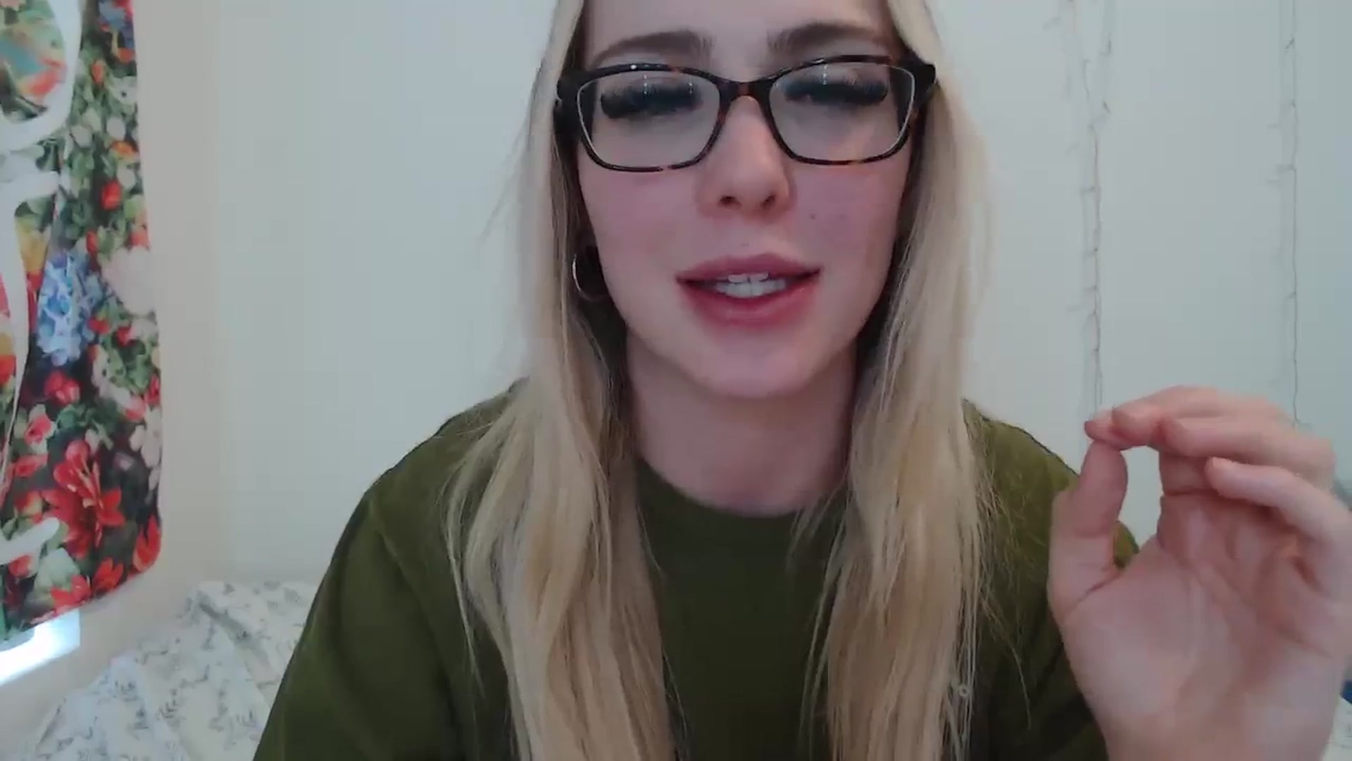 Gallery image thumbnail from AshleyMarina's myfreecams stream on, 03/05/2024, 01:09 image 7 of 20