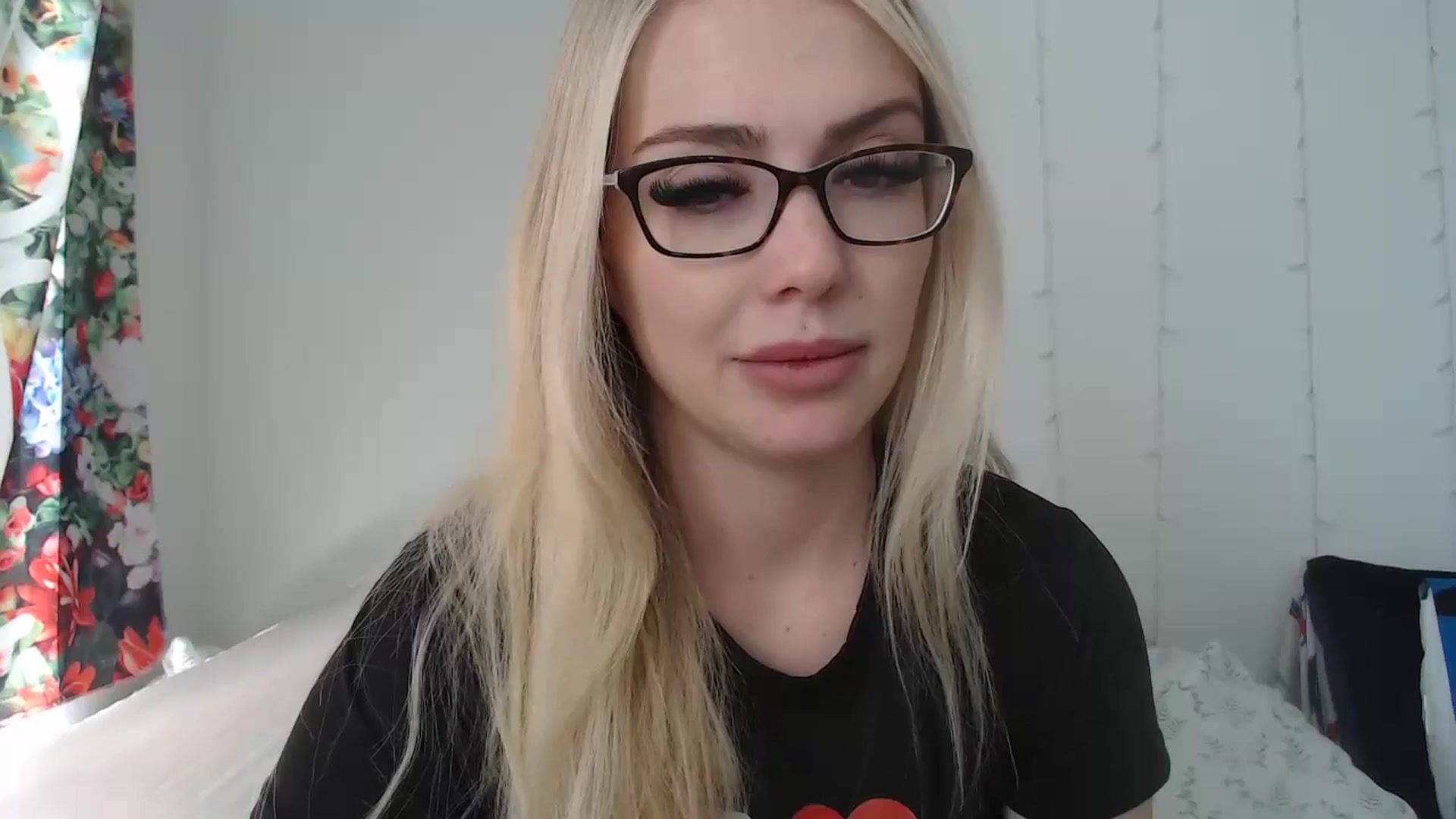 Gallery image thumbnail from AshleyMarina's myfreecams stream on, 03/11/2024, 19:38 image 13 of 20