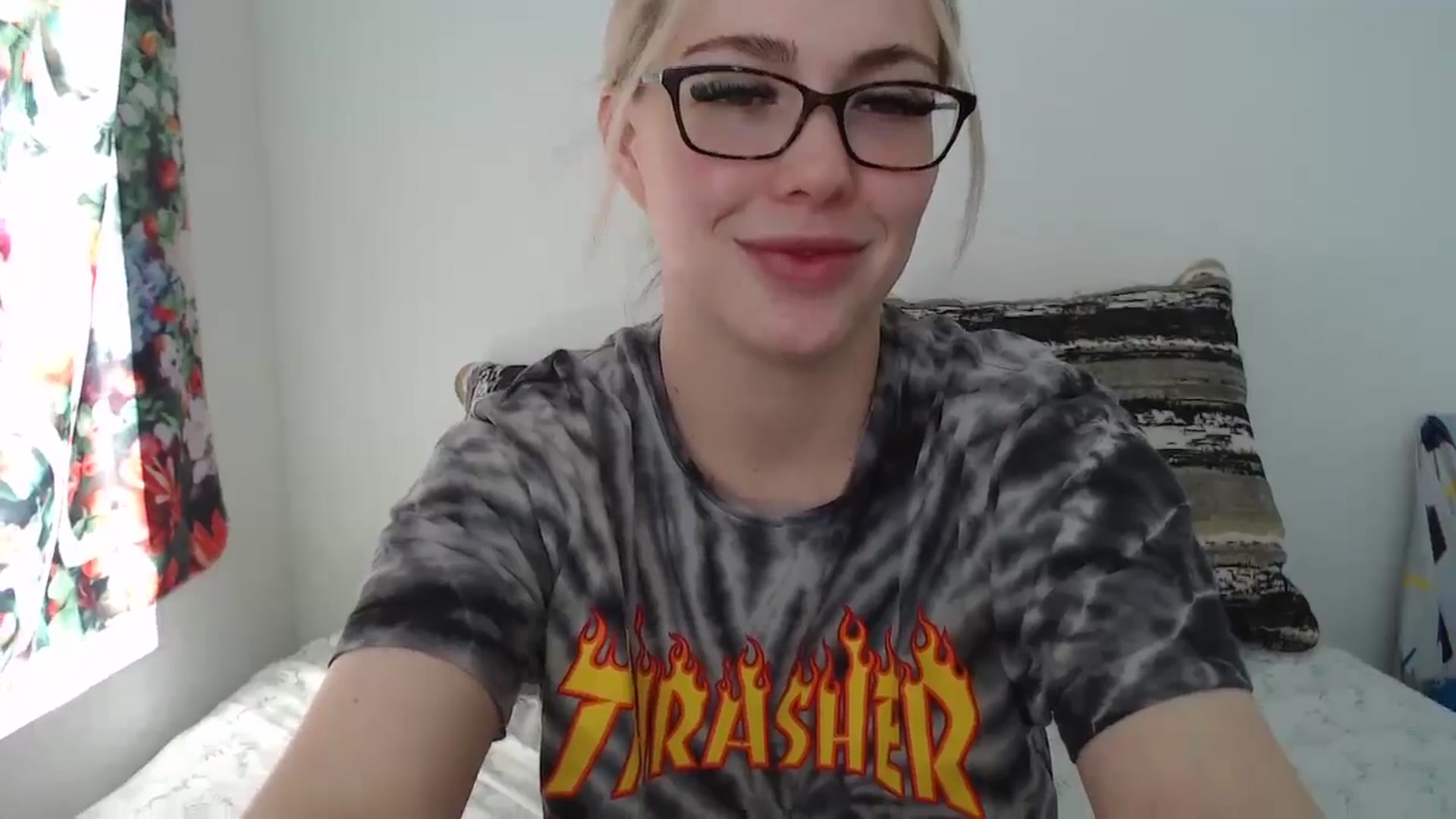 Gallery image thumbnail from AshleyMarina's myfreecams stream on, 08/01/2024, 16:14 image 10 of 20