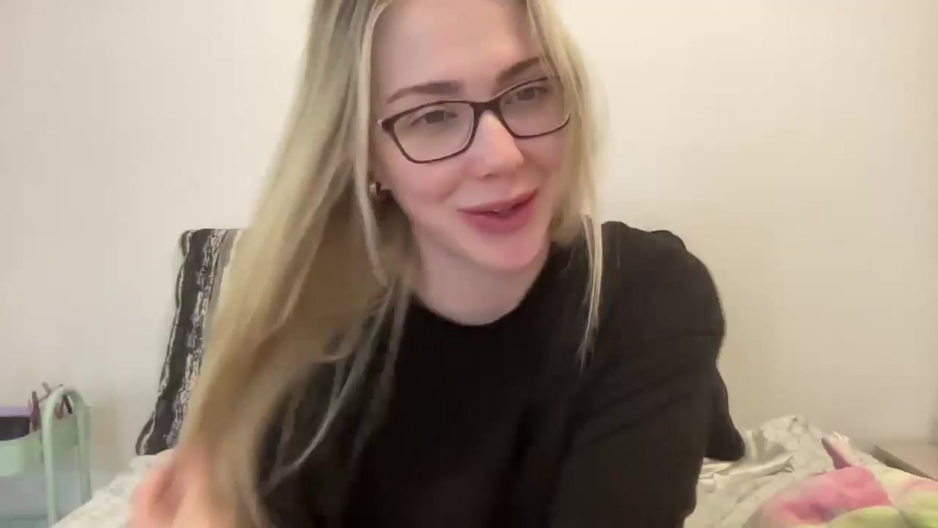 Gallery image thumbnail from AshleyMarina's myfreecams stream on, 02/18/2025, 14:40 image 20 of 20