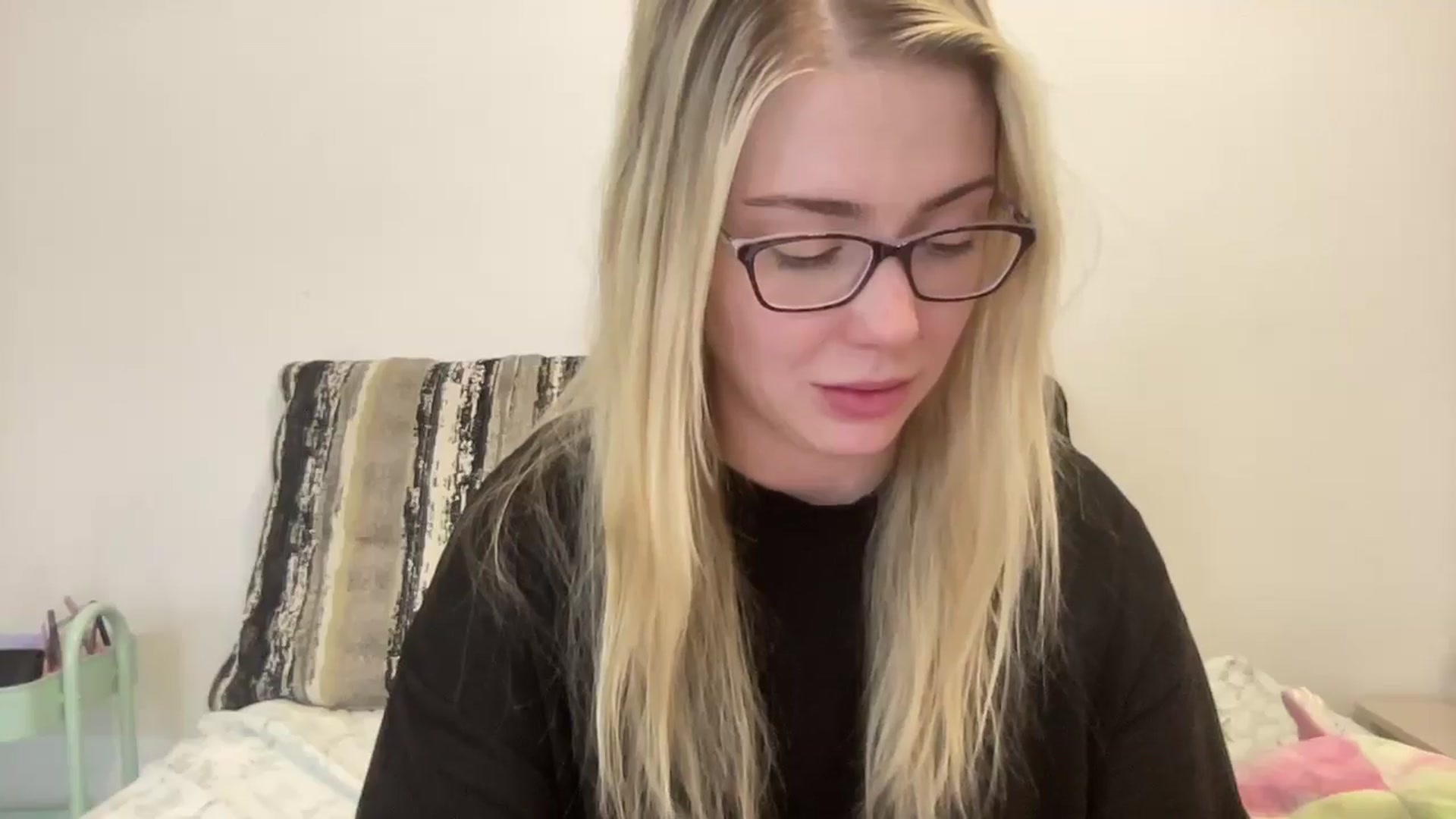 Gallery image thumbnail from AshleyMarina's myfreecams stream on, 02/18/2025, 14:40 image 18 of 20