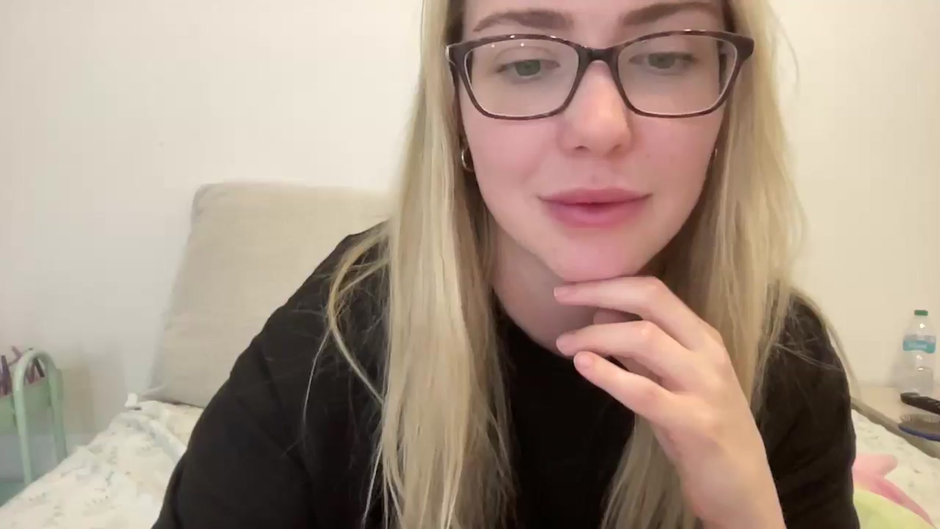 Gallery image thumbnail from AshleyMarina's myfreecams stream on, 02/18/2025, 14:59 image 14 of 20