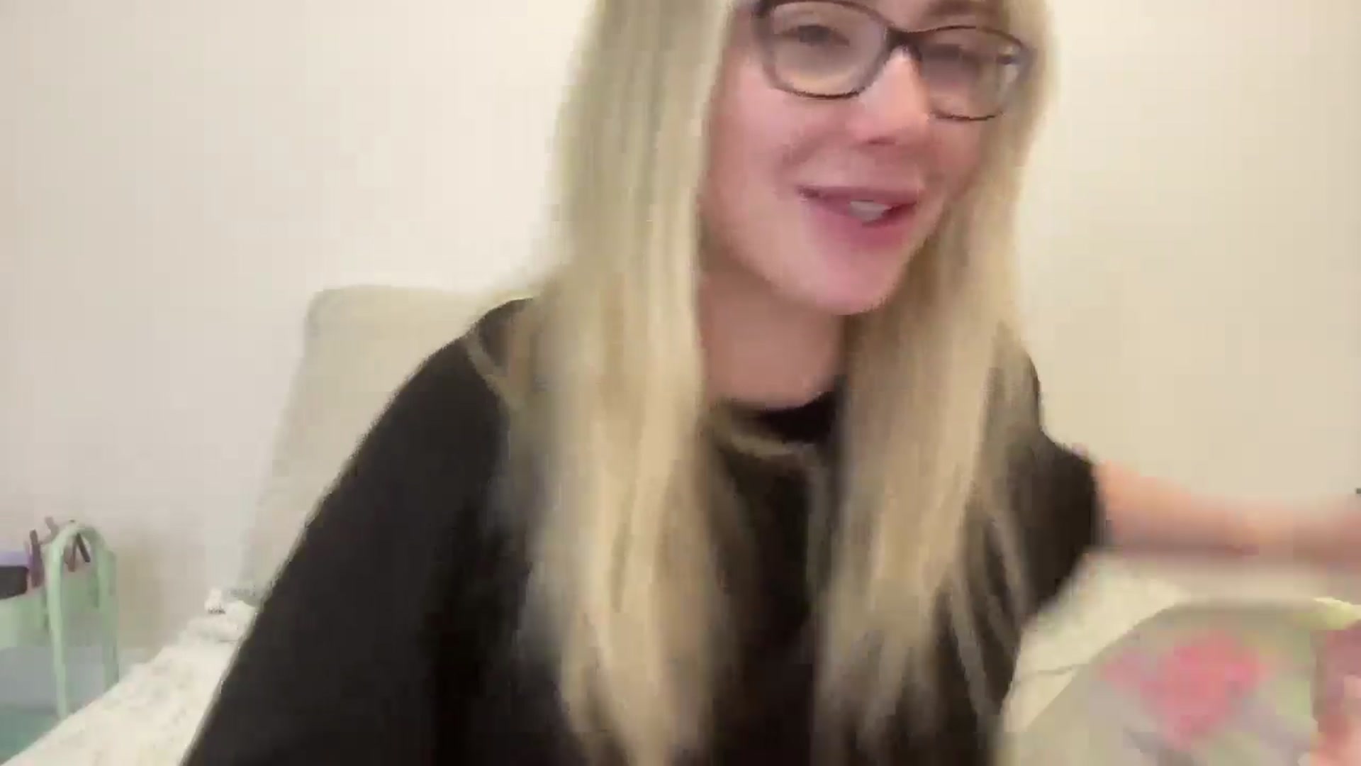 Gallery image thumbnail from AshleyMarina's myfreecams stream on, 02/18/2025, 14:59 image 3 of 20