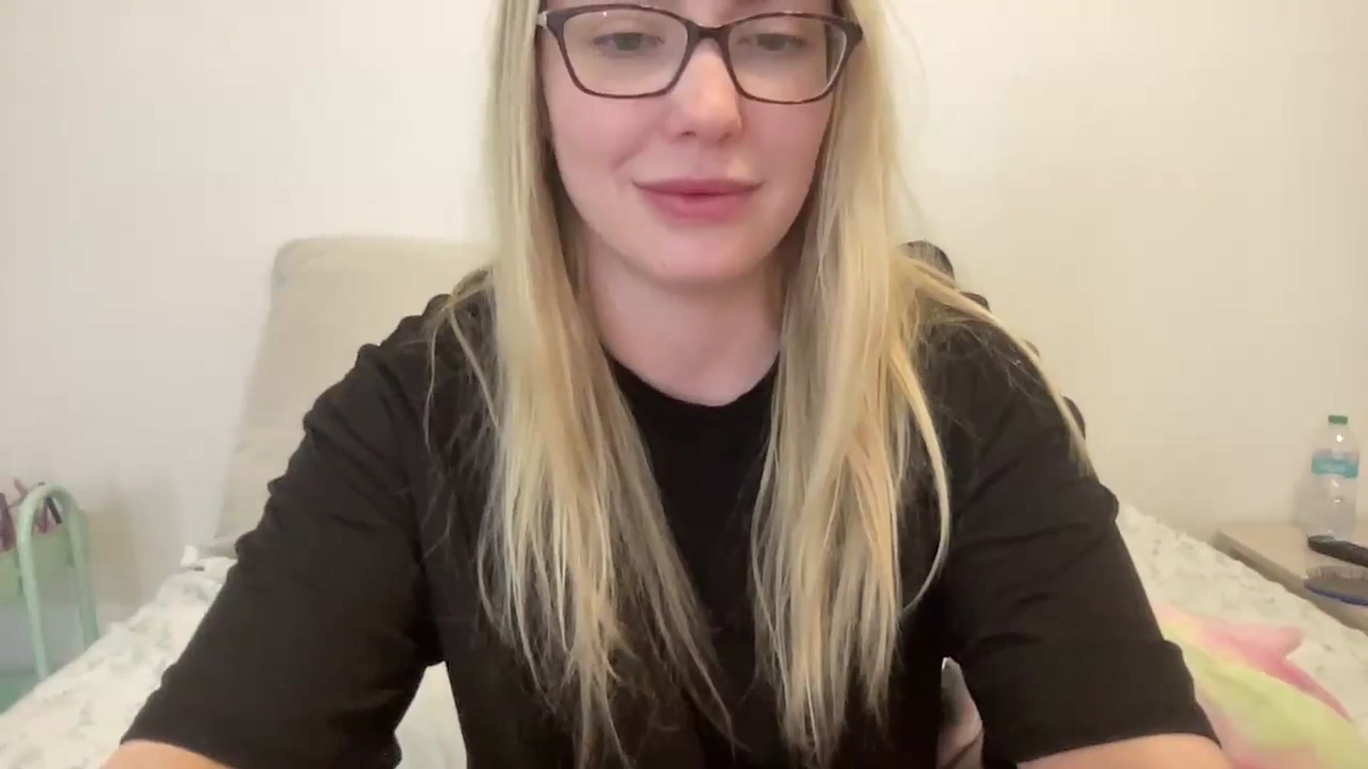 Gallery image thumbnail from AshleyMarina's myfreecams stream on, 02/18/2025, 14:59 image 12 of 20