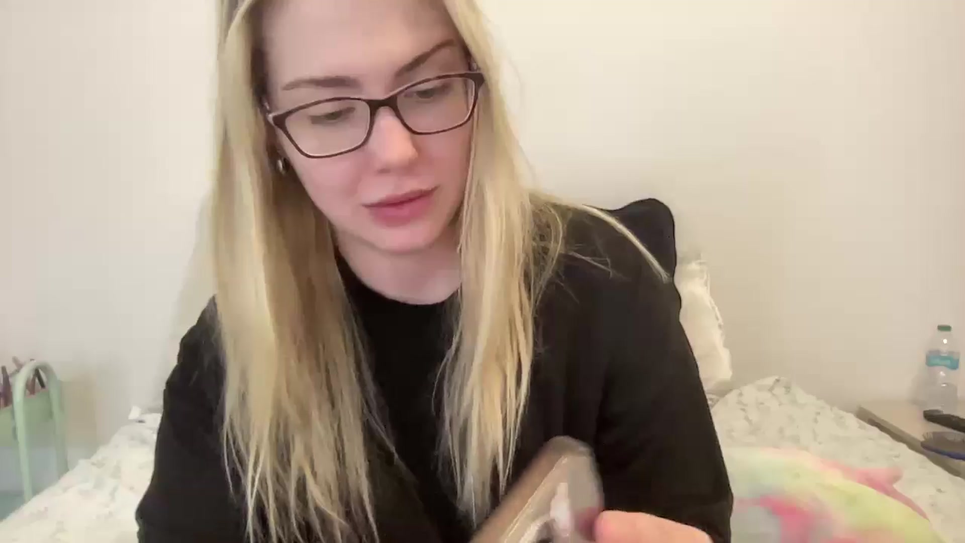 Gallery image thumbnail from AshleyMarina's myfreecams stream on, 02/18/2025, 14:59 image 16 of 20