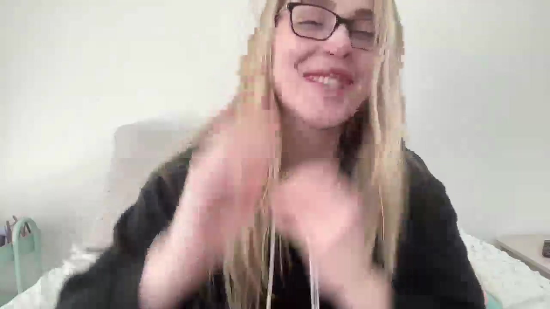 Gallery image thumbnail from AshleyMarina's myfreecams stream on, 02/18/2025, 19:19 image 20 of 20