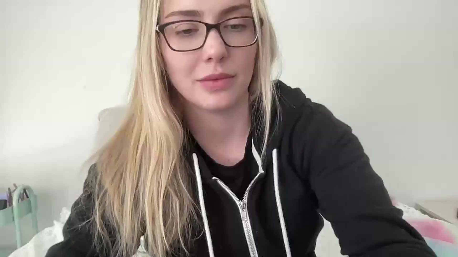 Gallery image thumbnail from AshleyMarina's myfreecams stream on, 02/18/2025, 19:19 image 1 of 20