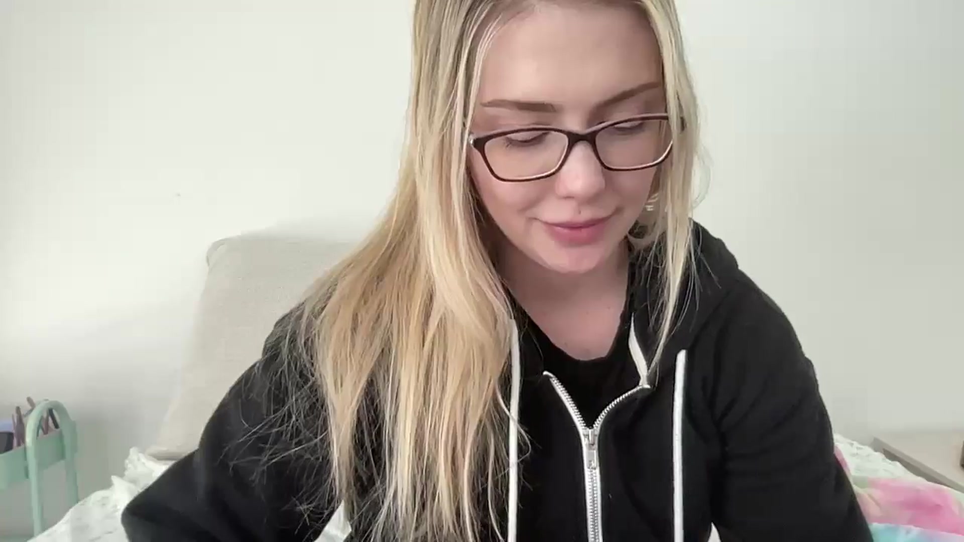 Gallery image thumbnail from AshleyMarina's myfreecams stream on, 02/18/2025, 19:19 image 2 of 20
