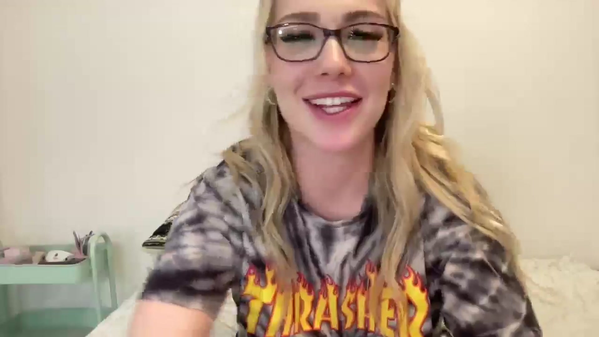 Gallery image thumbnail from AshleyMarina's myfreecams stream on, 05/27/2025, 01:39 image 3 of 20