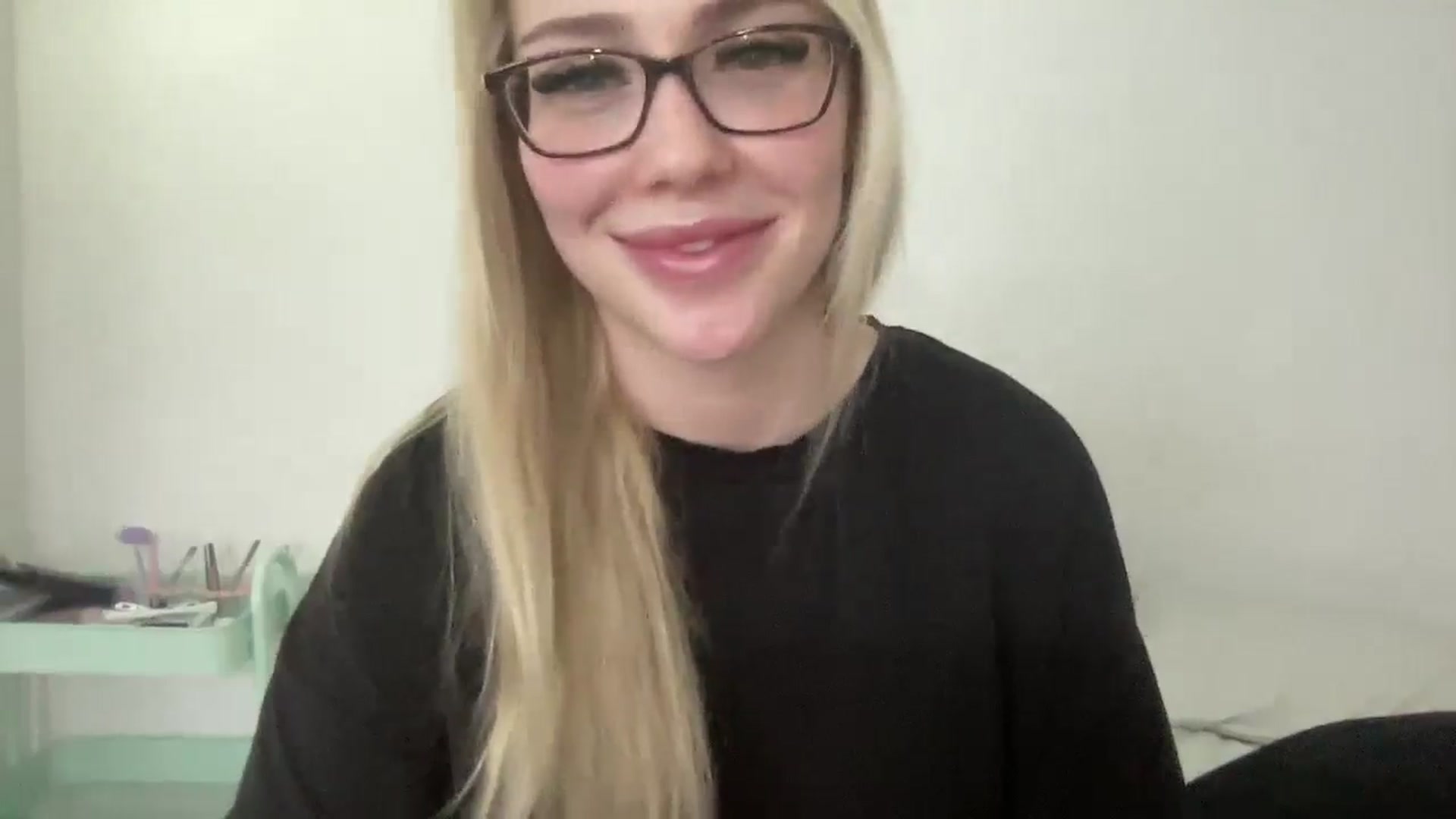 Gallery image thumbnail from AshleyMarina's myfreecams stream on, 11/09/2025, 16:41 image 3 of 20