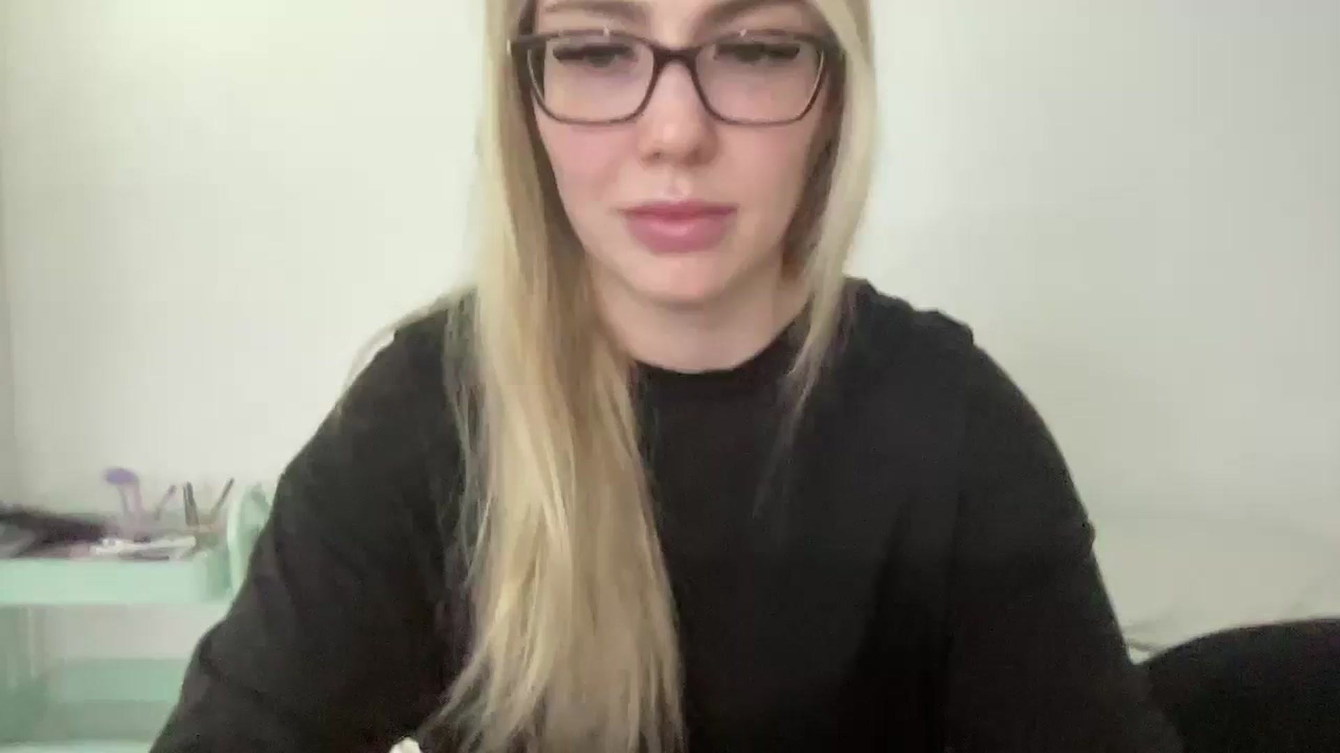Gallery image thumbnail from AshleyMarina's myfreecams stream on, 11/09/2025, 16:41 image 1 of 20