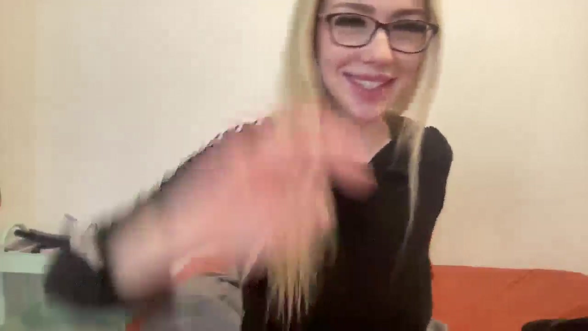 Gallery image thumbnail from AshleyMarina's myfreecams stream on, 11/24/2025, 13:29 image 2 of 20