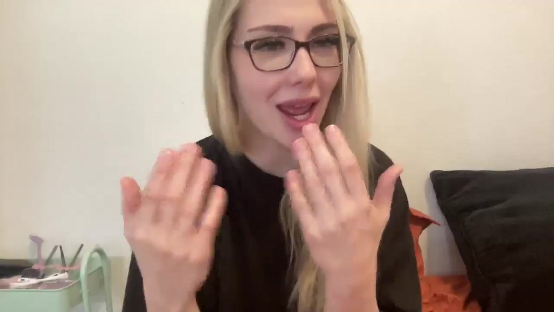 Gallery image thumbnail from AshleyMarina's myfreecams stream on, 11/28/2025, 16:25 image 20 of 20