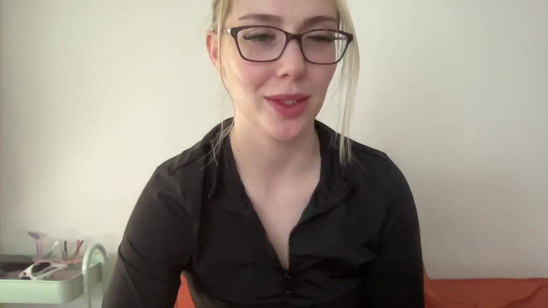 Gallery image thumbnail from AshleyMarina's myfreecams stream on, 12/08/2025, 17:46 image 2 of 20
