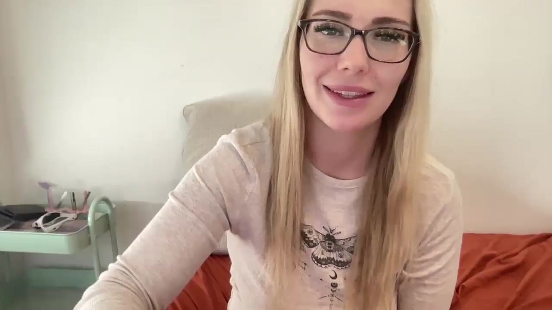 Gallery image thumbnail from AshleyMarina's myfreecams stream on, 12/10/2025, 18:16 image 12 of 20