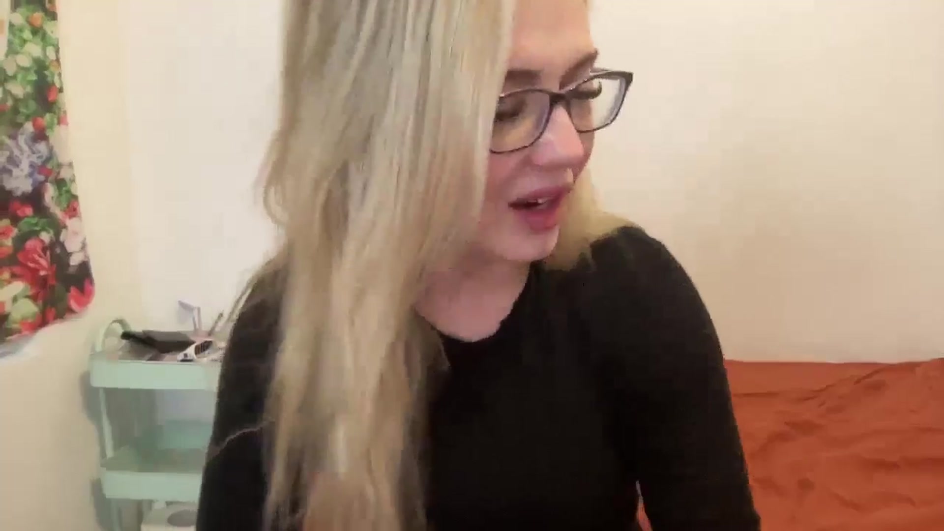 Gallery image thumbnail from AshleyMarina's myfreecams stream on, 12/12/2025, 14:44 image 11 of 20