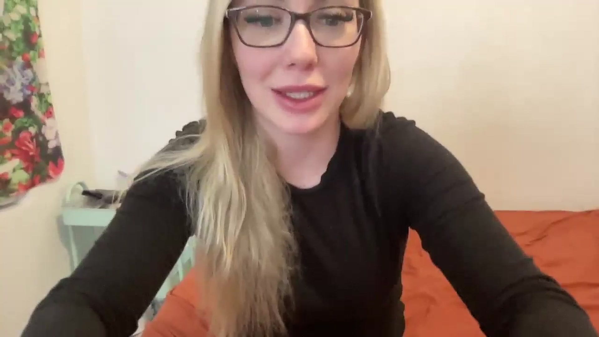Gallery image thumbnail from AshleyMarina's myfreecams stream on, 12/12/2025, 14:44 image 3 of 20