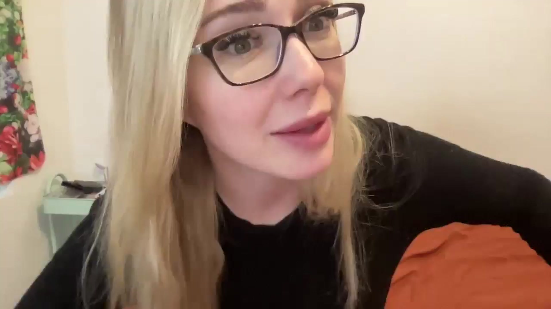 Gallery image thumbnail from AshleyMarina's myfreecams stream on, 12/12/2025, 14:44 image 16 of 20