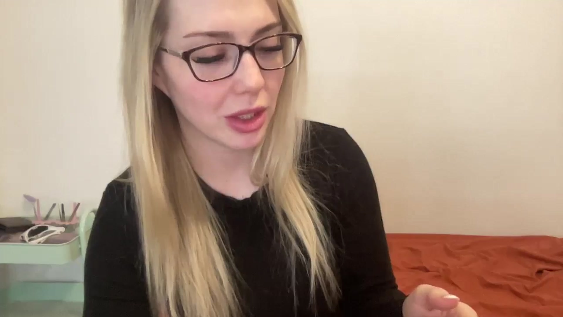 Gallery image thumbnail from AshleyMarina's myfreecams stream on, 12/19/2025, 15:00 image 15 of 20