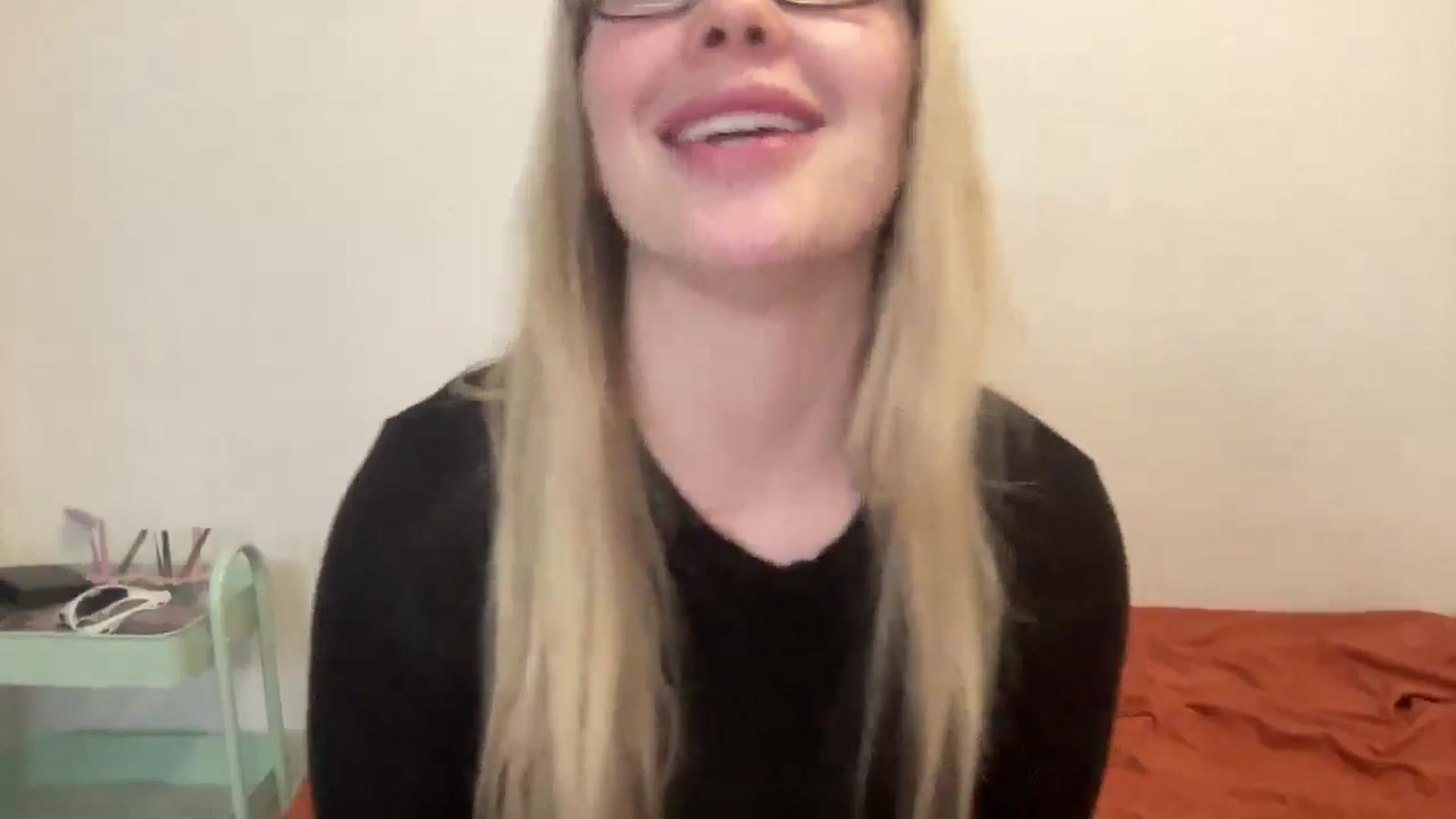 Gallery image thumbnail from AshleyMarina's myfreecams stream on, 12/19/2025, 15:00 image 13 of 20