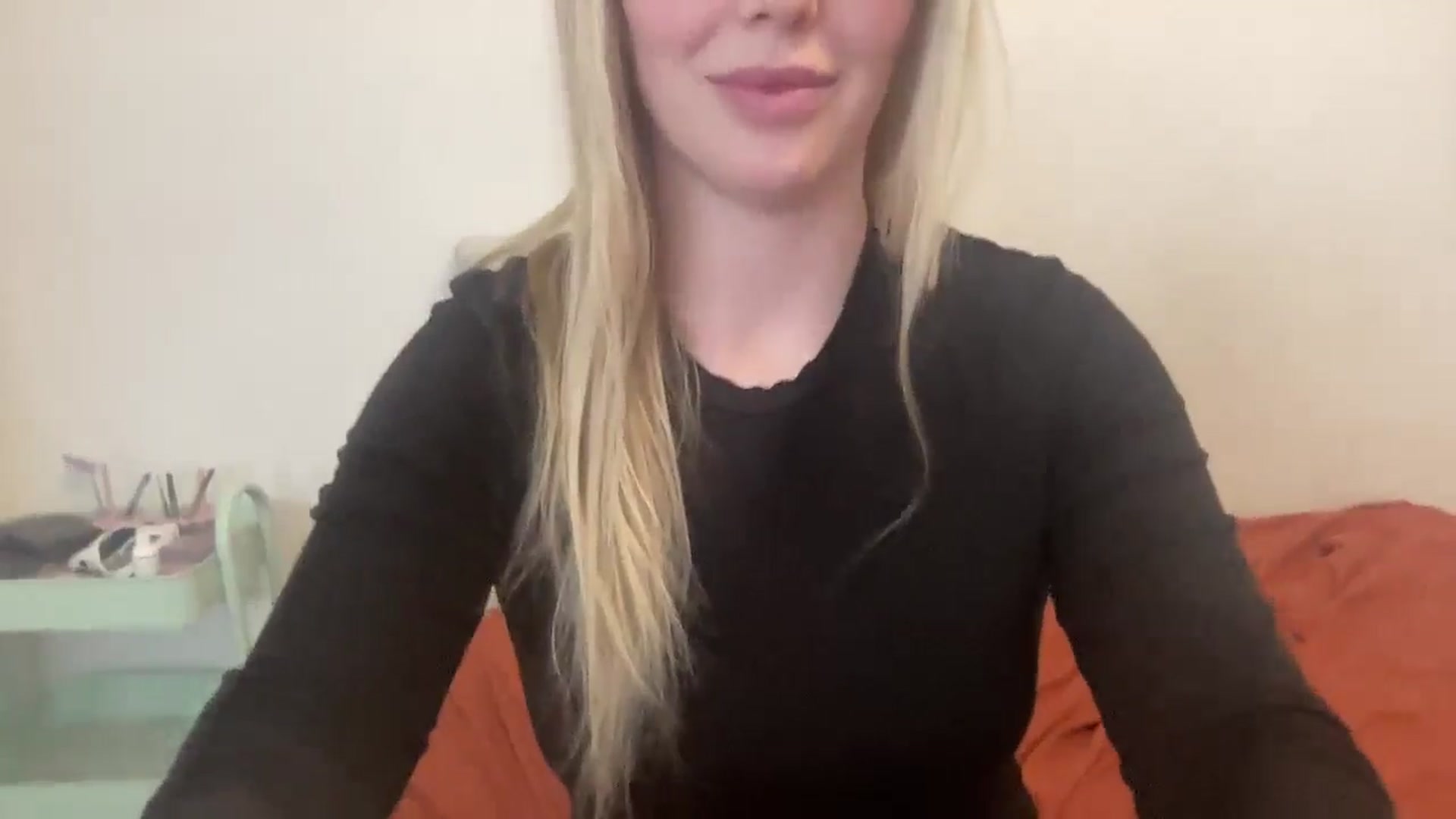 Gallery image thumbnail from AshleyMarina's myfreecams stream on, 12/22/2025, 23:34 image 11 of 20