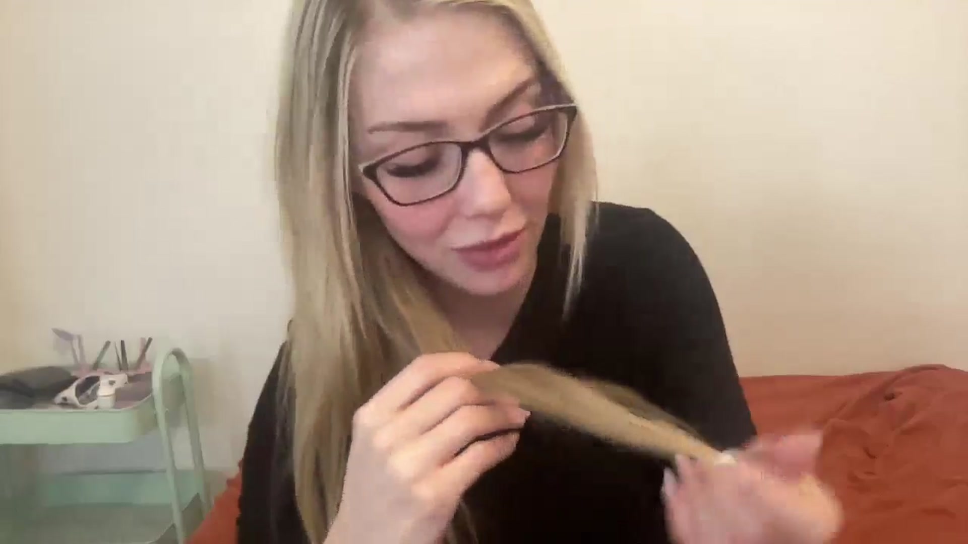 Gallery image thumbnail from AshleyMarina's myfreecams stream on, 12/22/2025, 23:34 image 7 of 20