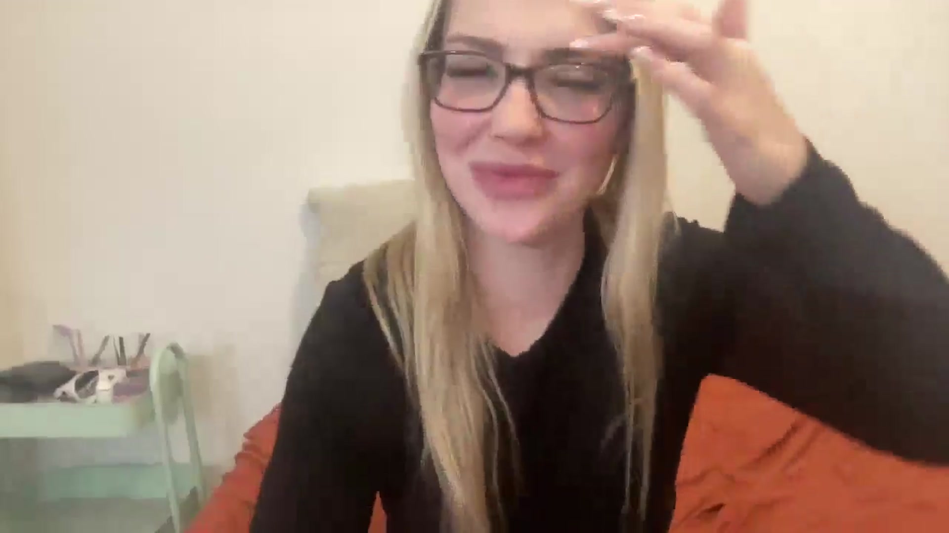 Gallery image thumbnail from AshleyMarina's myfreecams stream on, 12/22/2025, 23:34 image 4 of 20