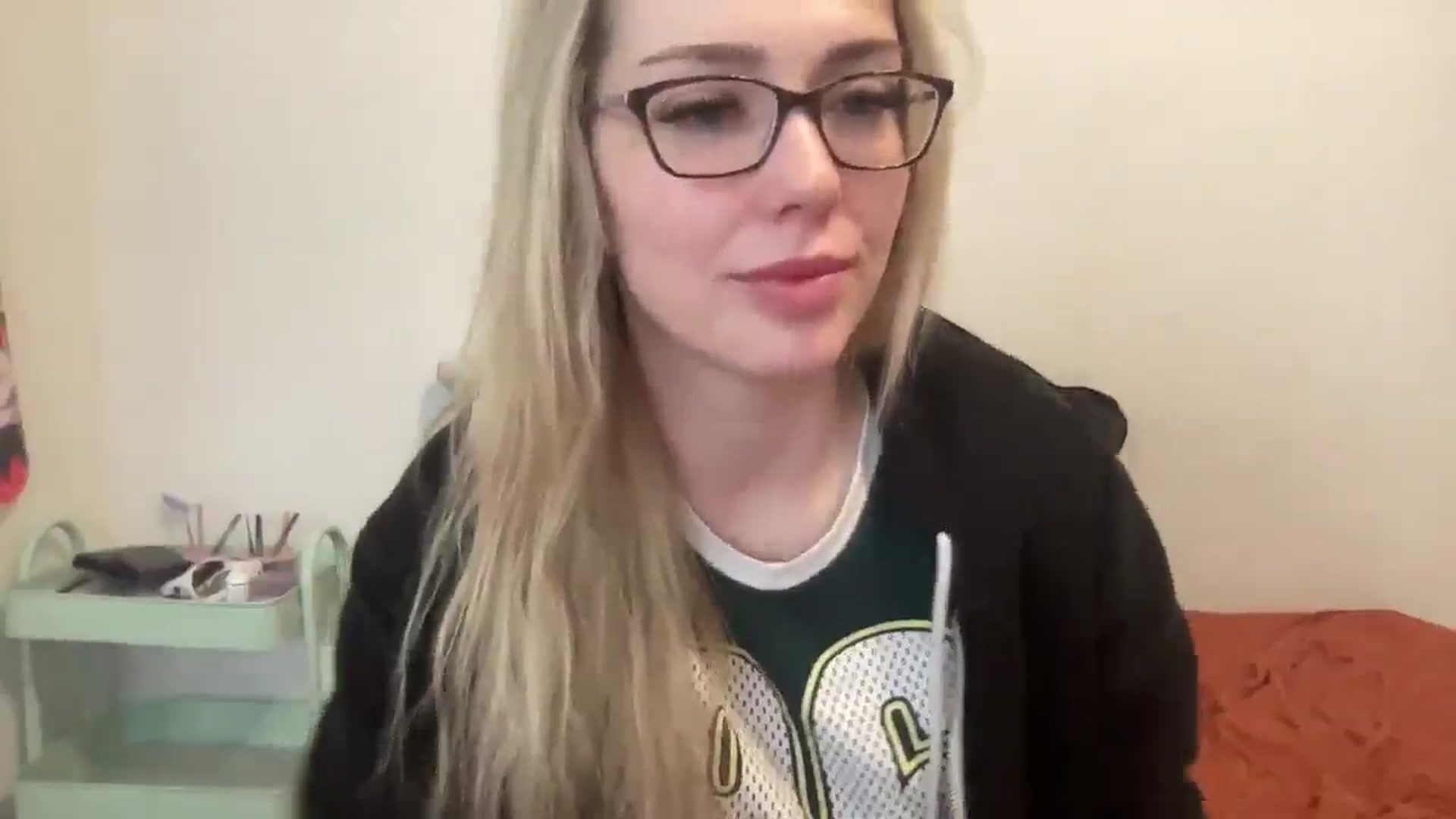Gallery image thumbnail from AshleyMarina's myfreecams stream on, 12/23/2025, 15:56 image 8 of 20