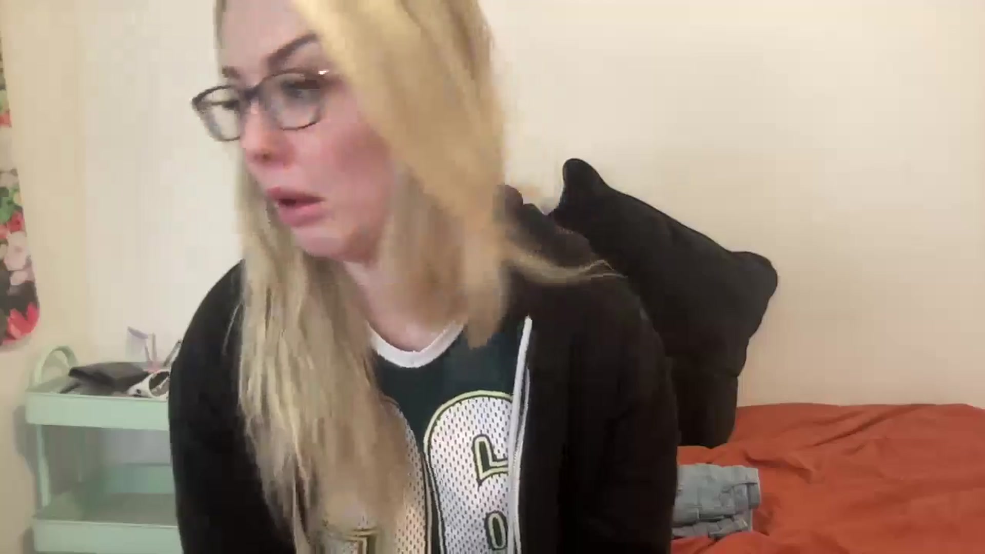 Gallery image thumbnail from AshleyMarina's myfreecams stream on, 12/23/2025, 15:56 image 20 of 20