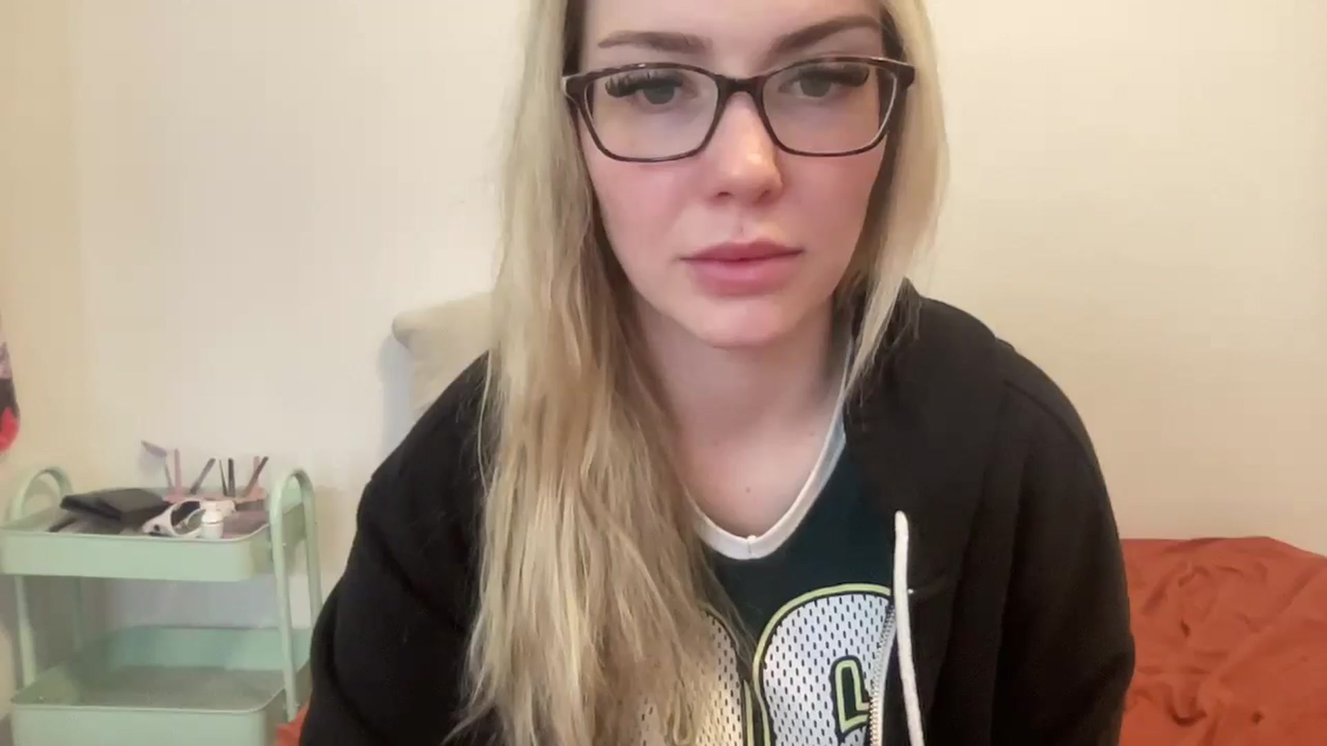 Gallery image thumbnail from AshleyMarina's myfreecams stream on, 12/23/2025, 15:56 image 2 of 20