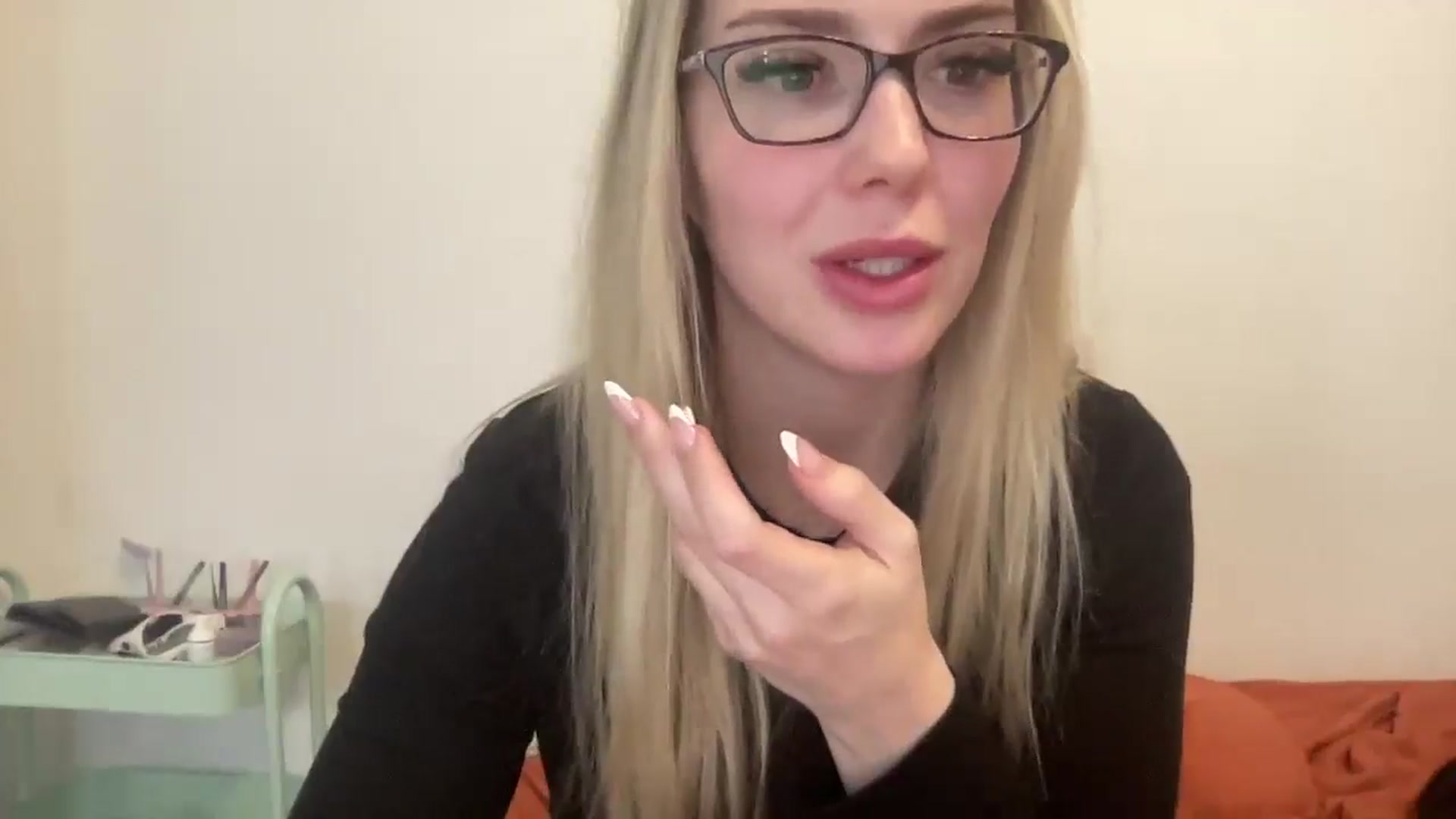 Gallery image thumbnail from AshleyMarina's myfreecams stream on, 12/24/2025, 18:32 image 6 of 20