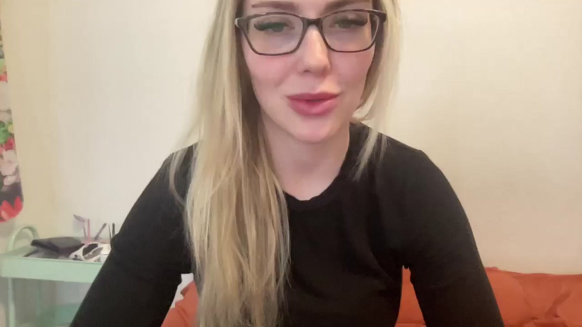 Gallery image thumbnail from AshleyMarina's myfreecams stream on, 12/24/2025, 18:32 image 1 of 20