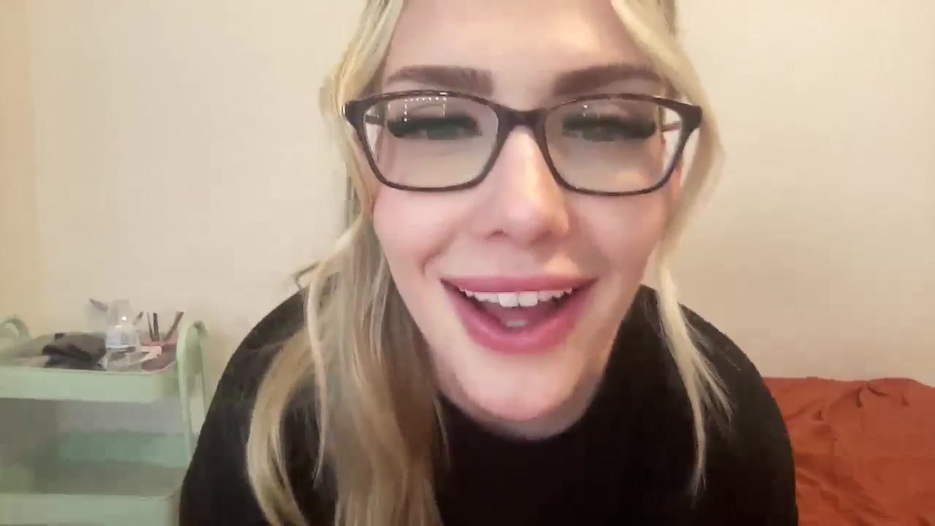 Gallery image thumbnail from AshleyMarina's myfreecams stream on, 12/29/2025, 24:00 image 7 of 20