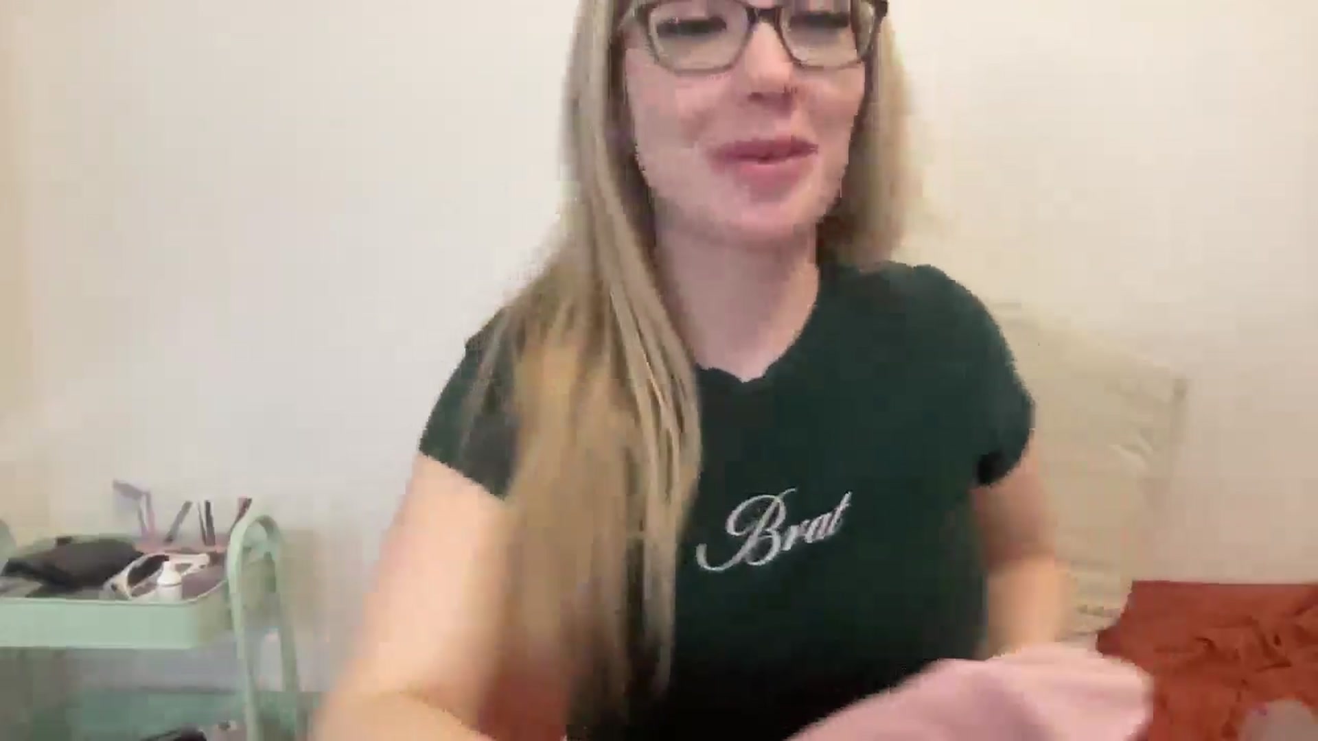 Gallery image thumbnail from AshleyMarina's myfreecams stream on, 12/31/2025, 17:18 image 4 of 20