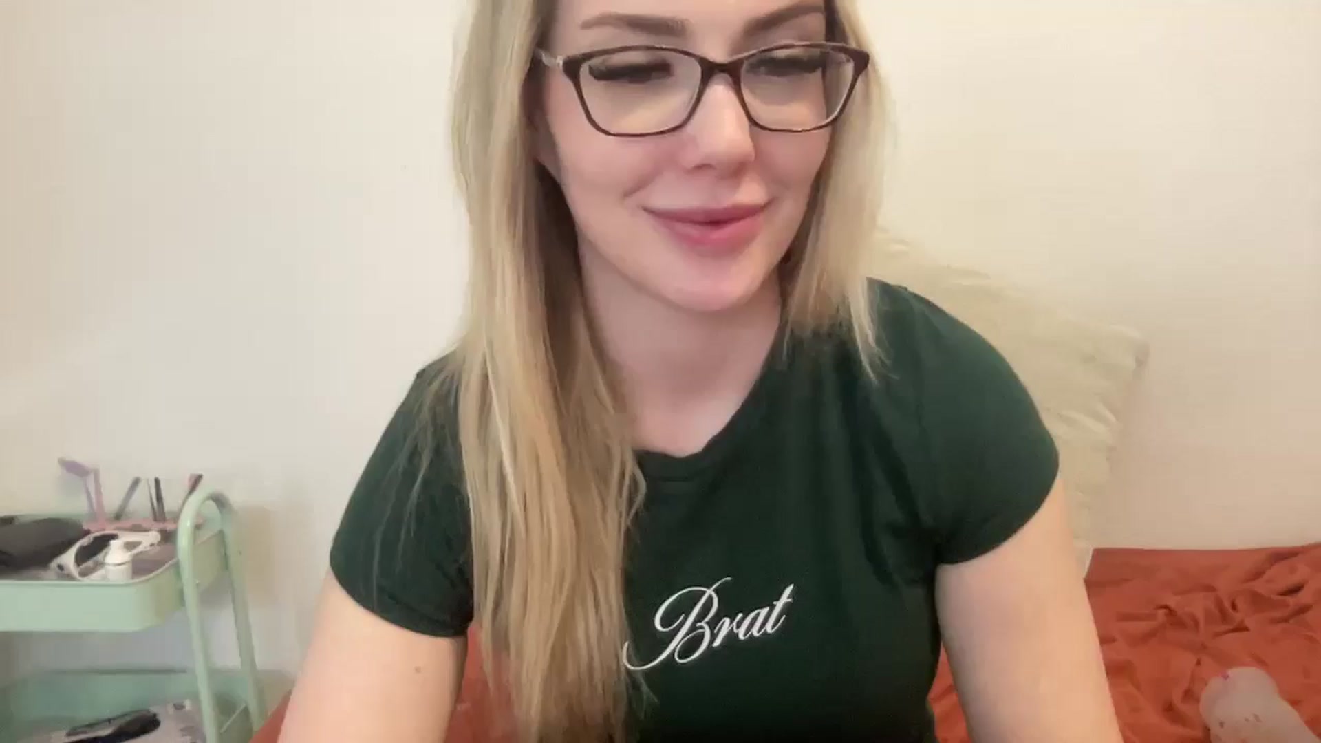 Gallery image thumbnail from AshleyMarina's myfreecams stream on, 12/31/2025, 17:18 image 10 of 20