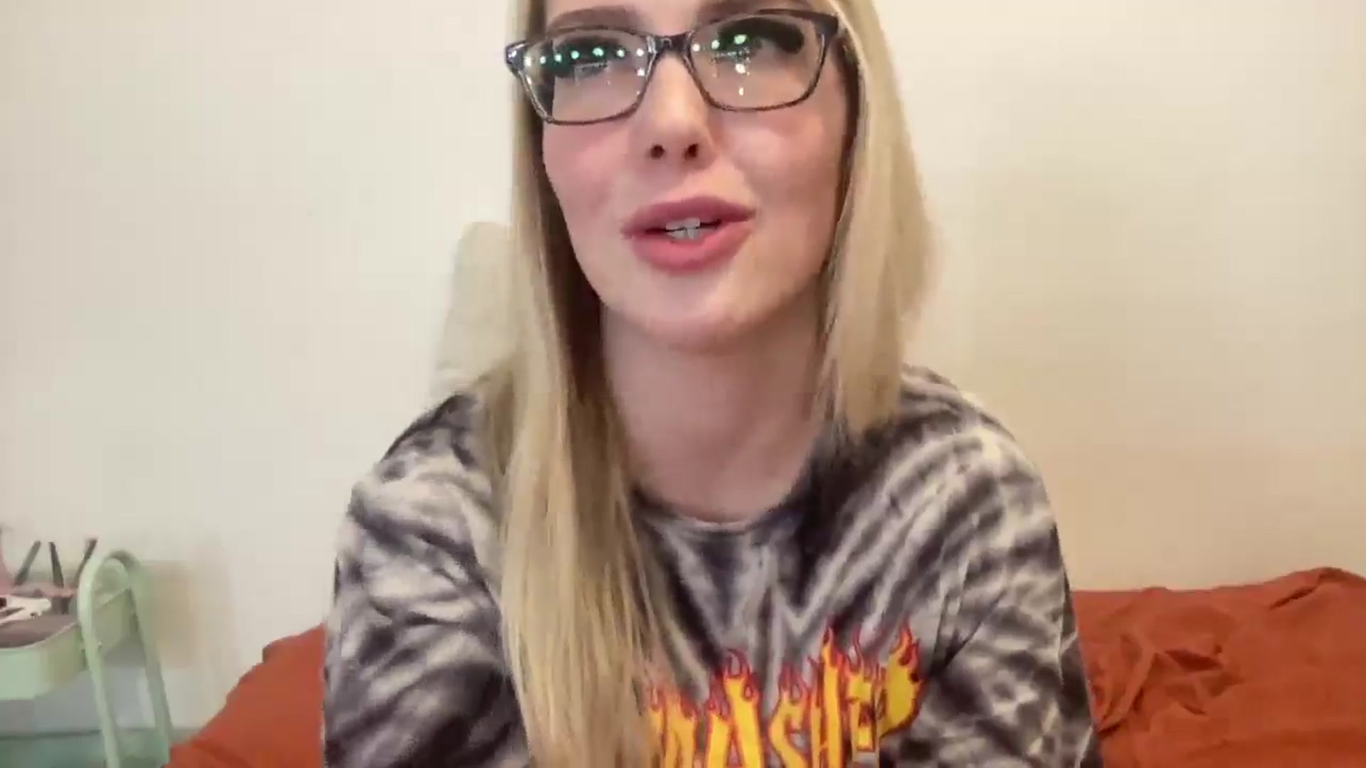 Gallery image thumbnail from AshleyMarina's myfreecams stream on, 01/01/2026, 18:07 image 10 of 20